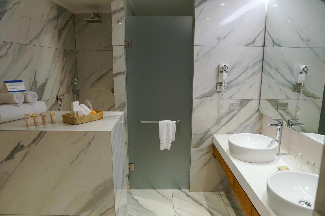 Hotel Parada ليناريس المظهر الخارجي الصورة